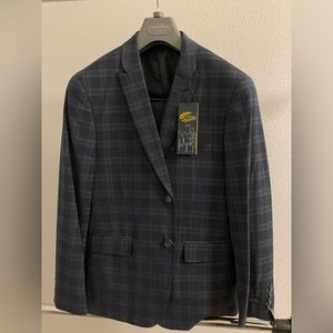 Caravelli Mens 3 piece Suit NWT 38S/32W